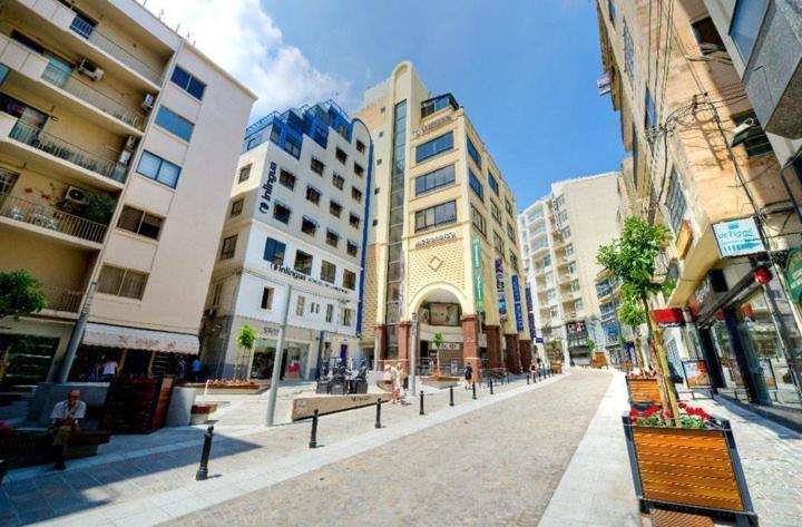Splendid Seaside Retreat On Spinola Bay Apartment Saint Julian's Exterior photo